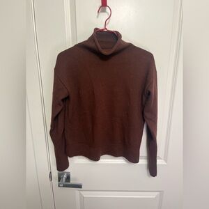 Wilfred Aritzia Women's Merino Wool Rich Brown Turtleneck Sweater in size M